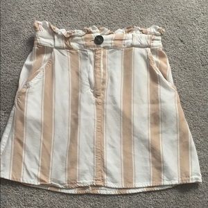 SUPER CUTE GB girls mini skirt!
